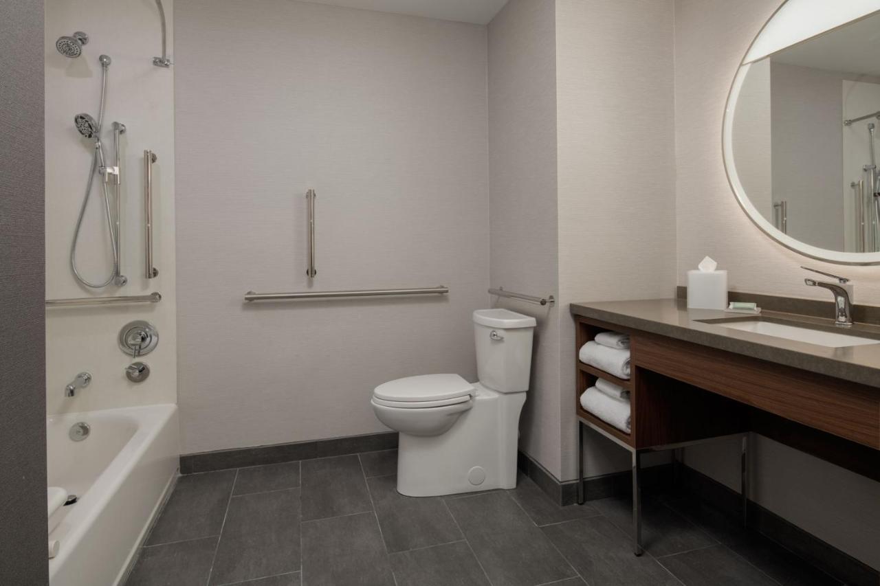 Hotel Courtyard By Marriott Olympia Zewnętrze zdjęcie