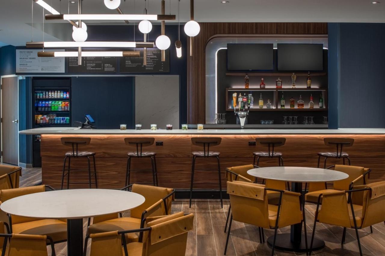 Hotel Courtyard By Marriott Olympia Zewnętrze zdjęcie